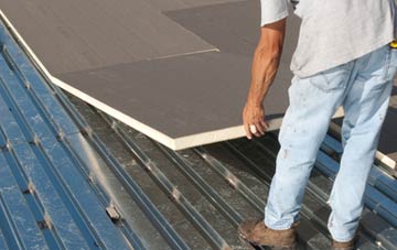 benefits of insulating Fulmodeston flat roofing